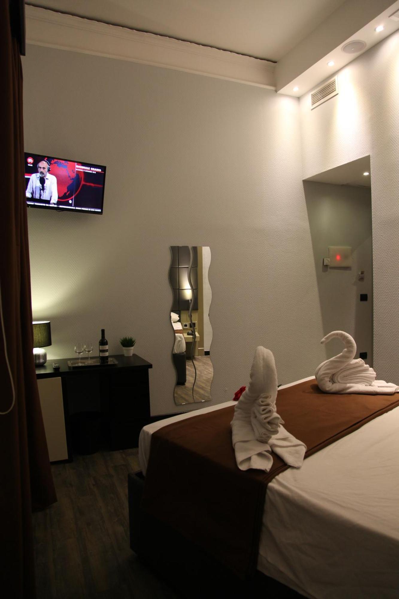 Dolce Vita Rooms Napoli Ngoại thất bức ảnh