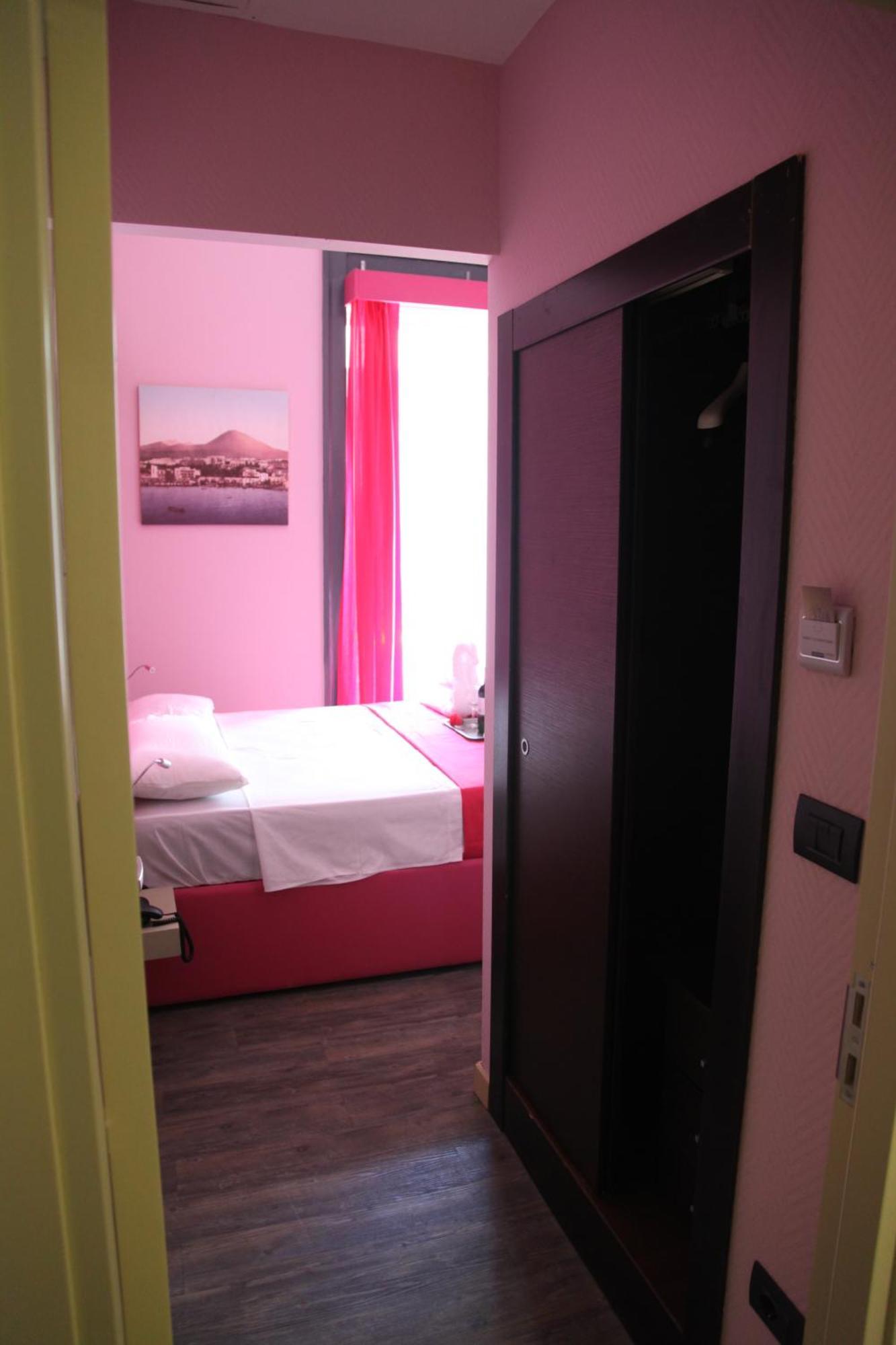 Dolce Vita Rooms Napoli Ngoại thất bức ảnh