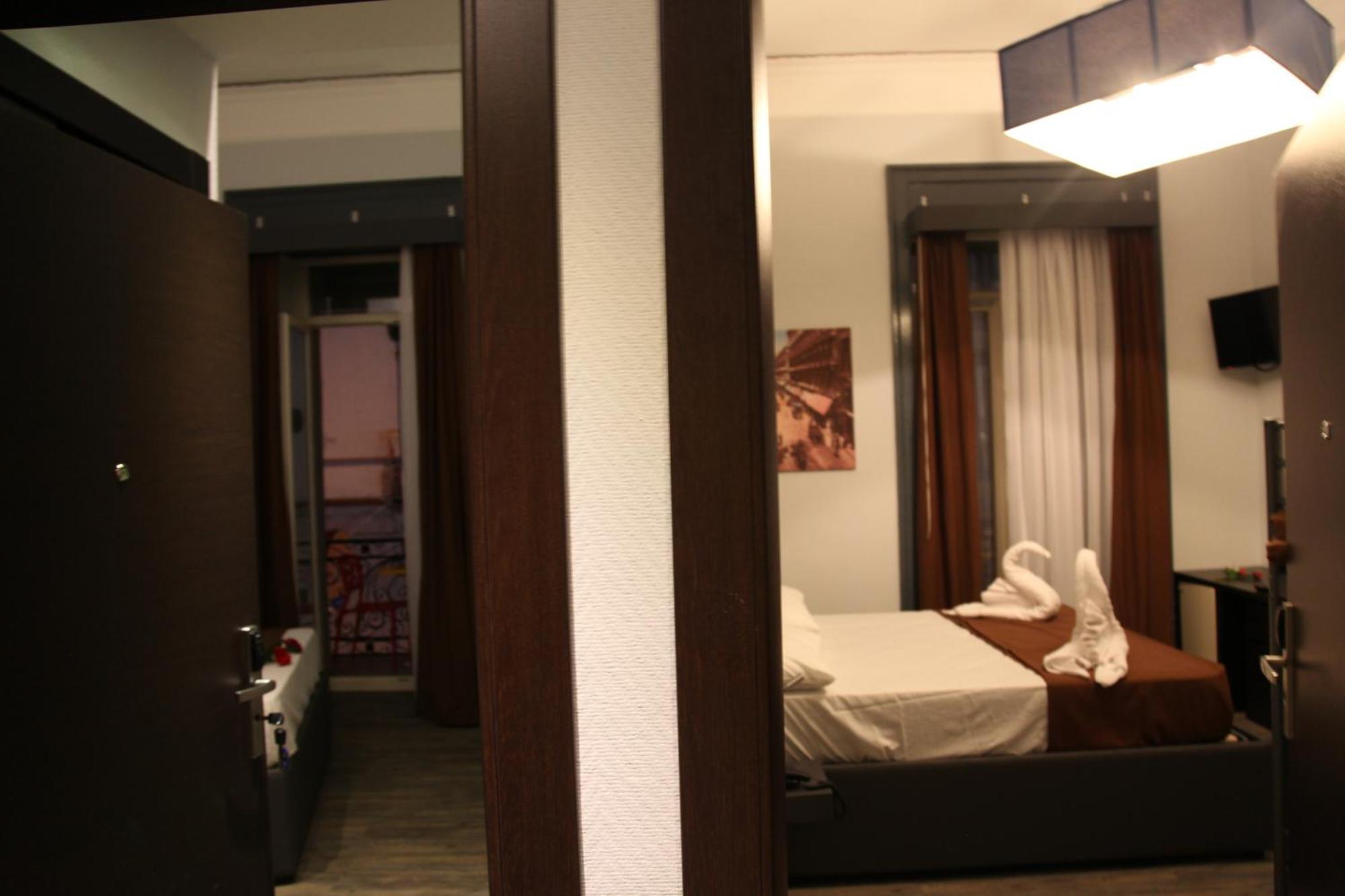 Dolce Vita Rooms Napoli Ngoại thất bức ảnh