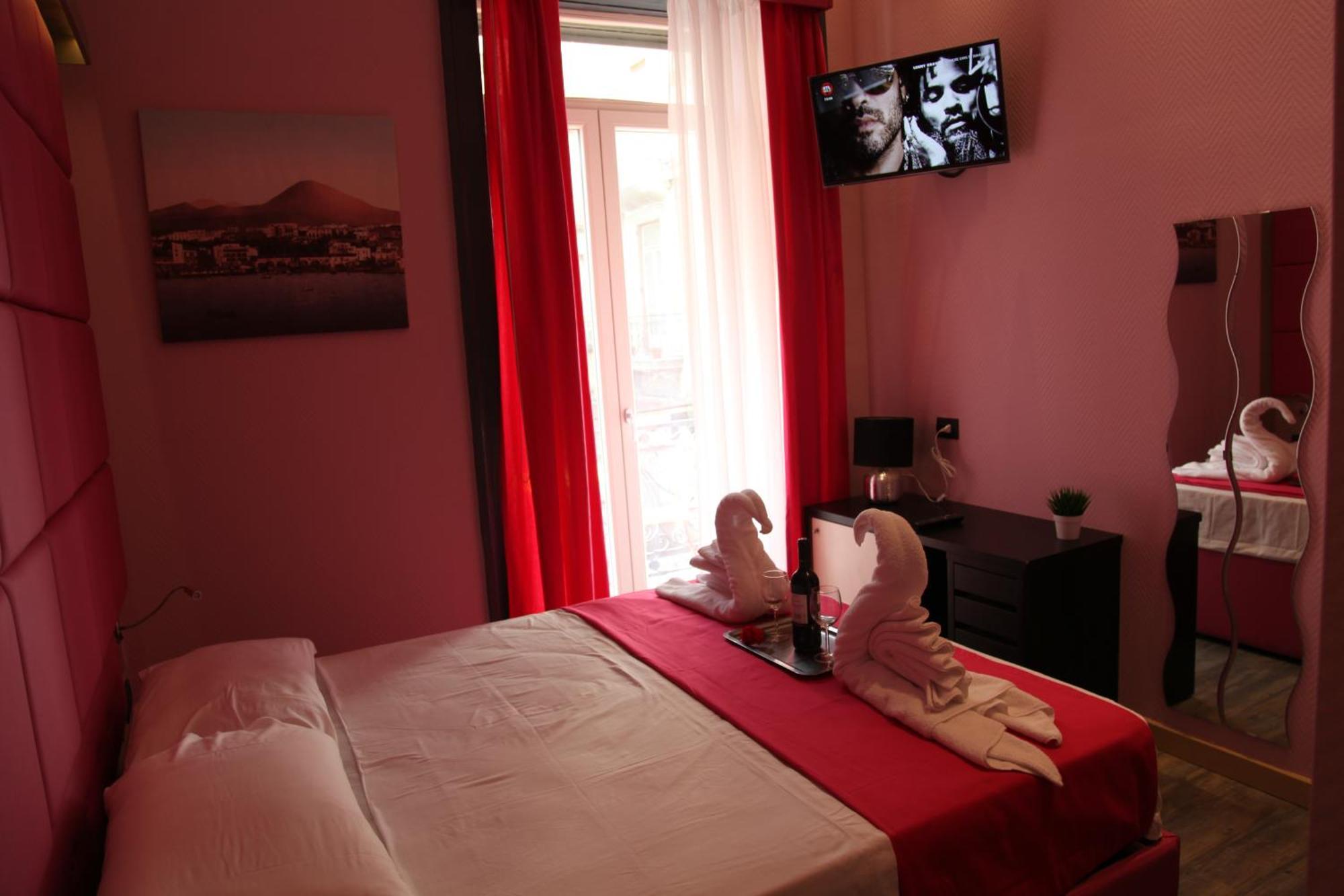 Dolce Vita Rooms Napoli Ngoại thất bức ảnh