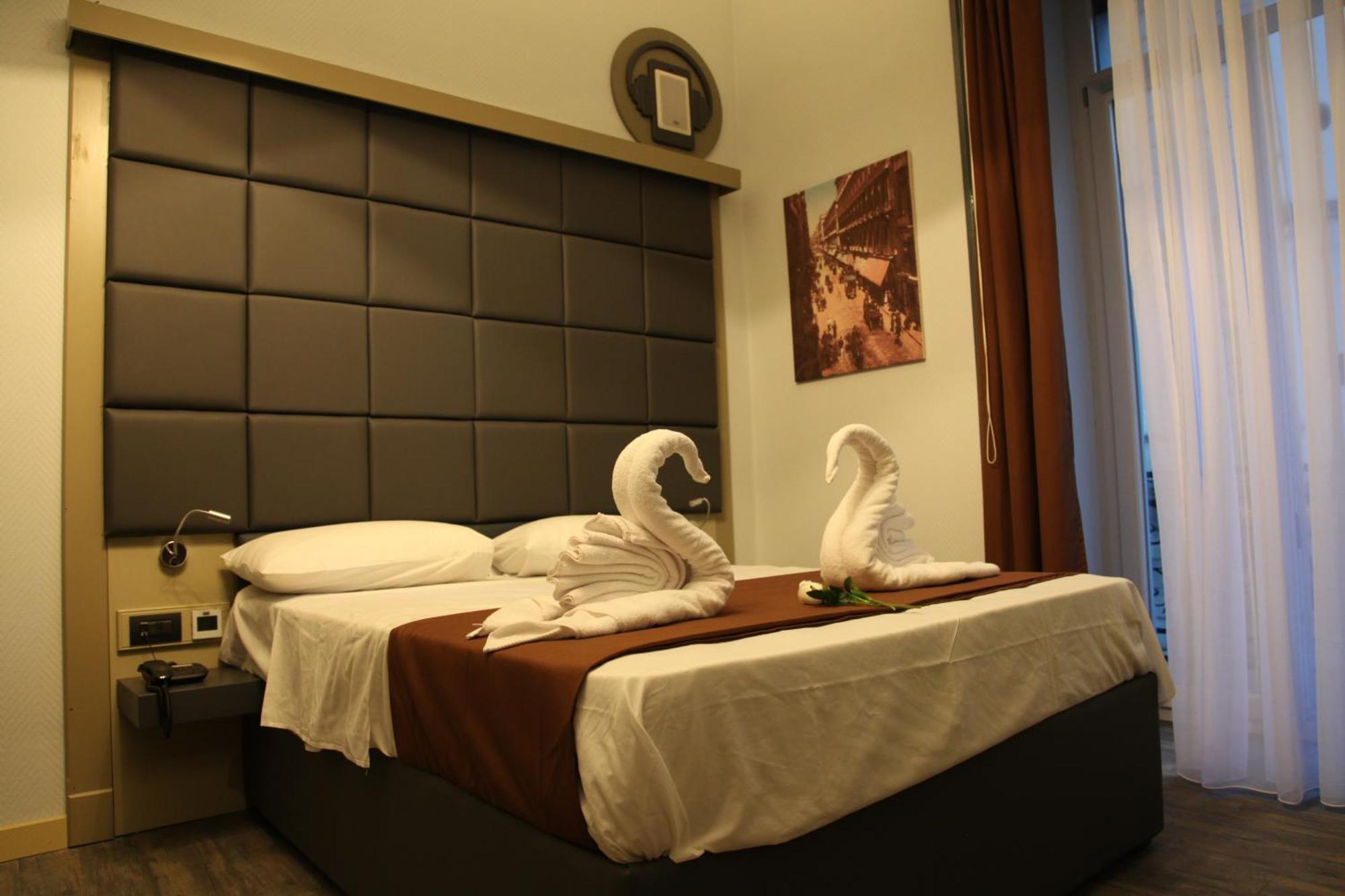 Dolce Vita Rooms Napoli Ngoại thất bức ảnh